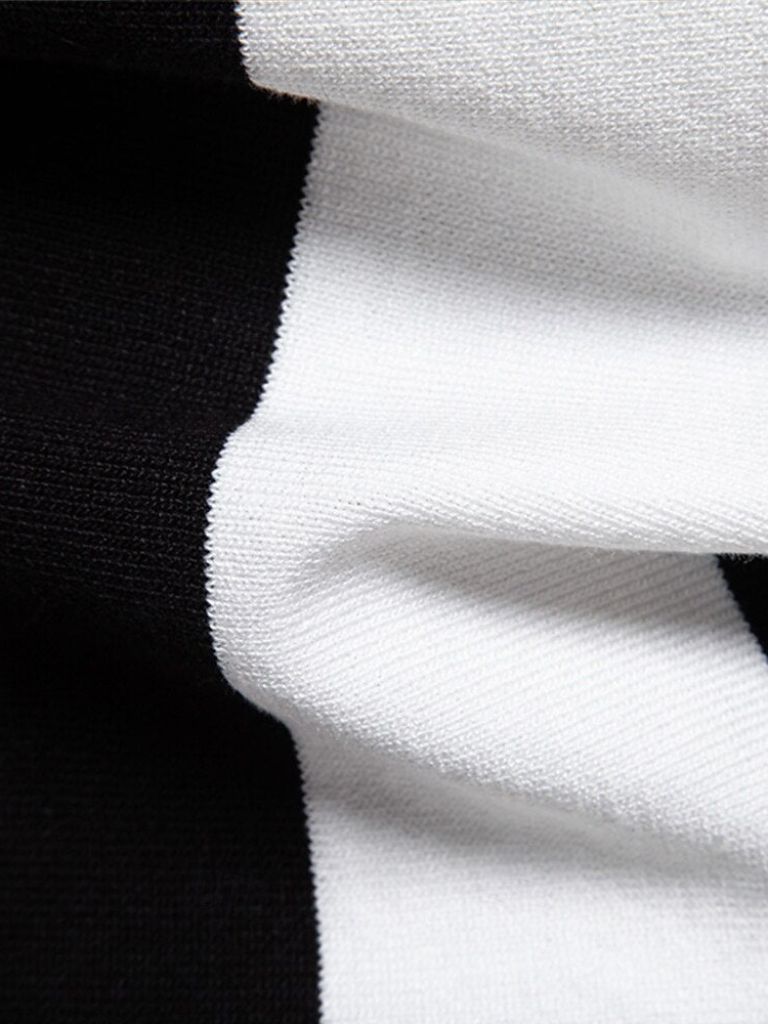 Navy Streifen Polo – Stilvolle Herrenmode für jeden Anlass