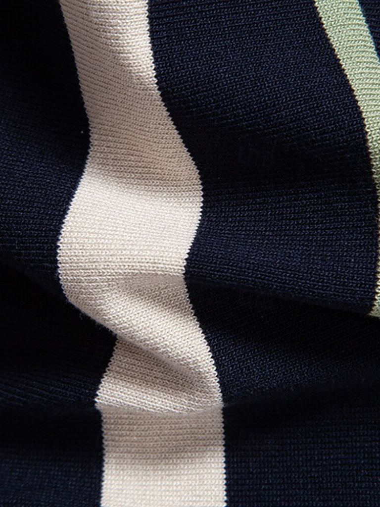 Retro Streifen Polo – Stilvolles Design für jeden Anlass